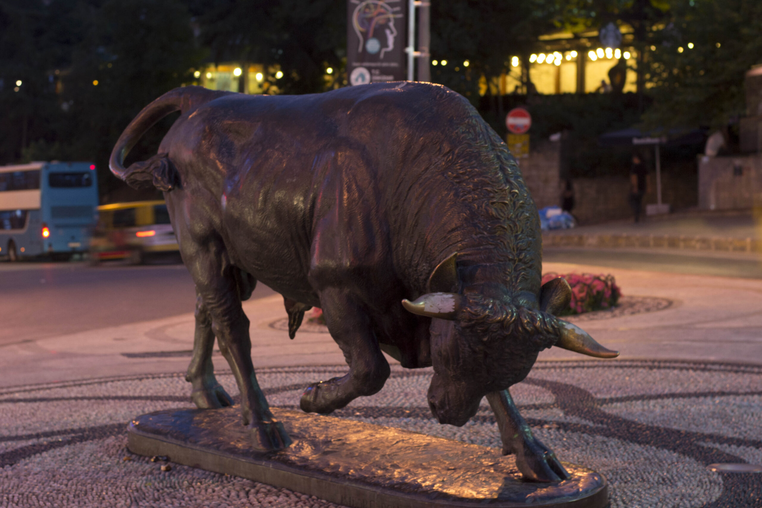 Kadikoy Bull Statue History